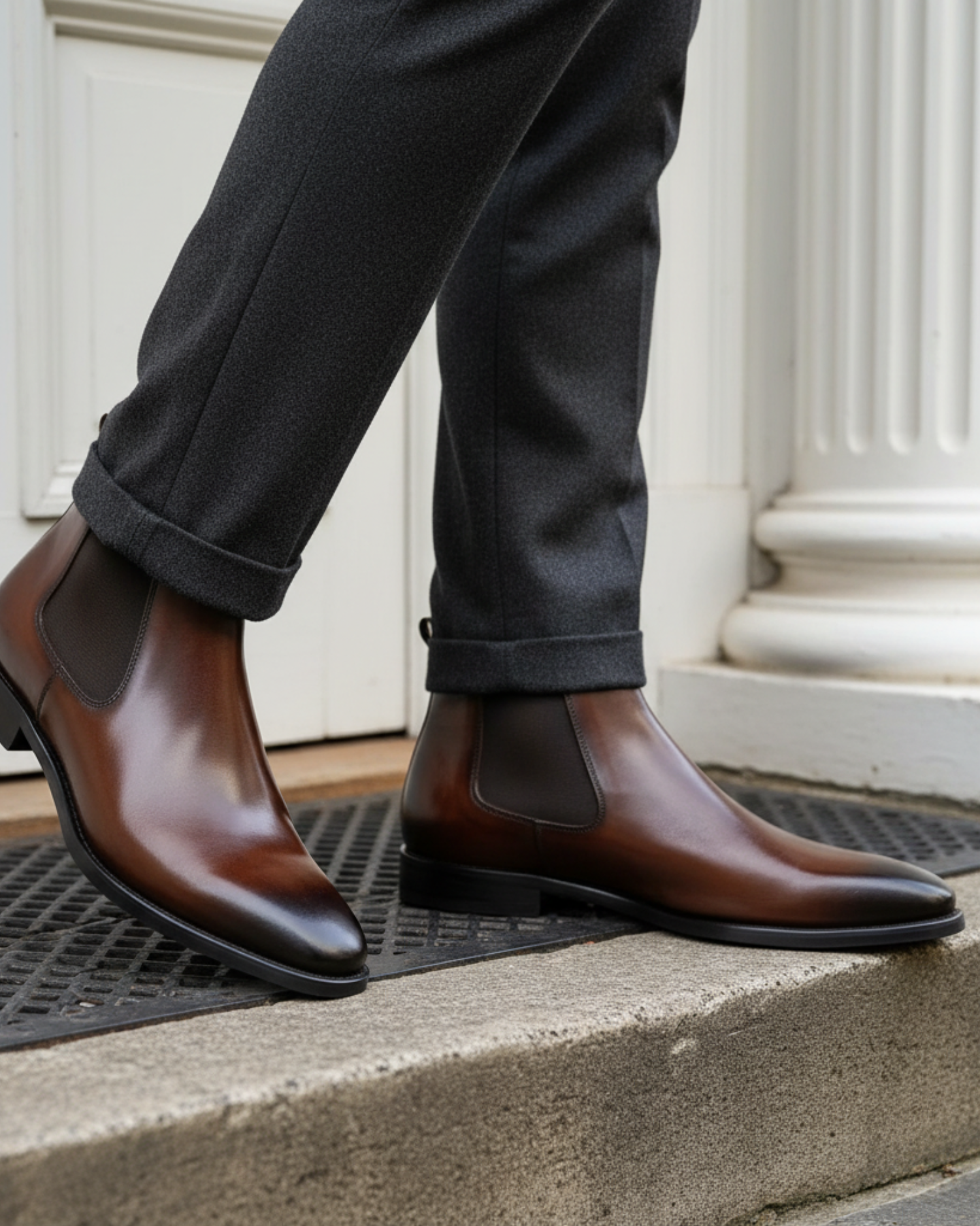 Cecole | Men’s Elastic Side Panel Chelsea Boots with Almond Toe