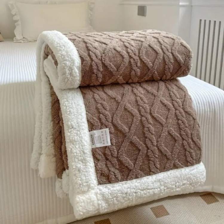 Comfortable Weighted Blanket – For Relaxed Sleep with Soft Sherpa-Cover 8