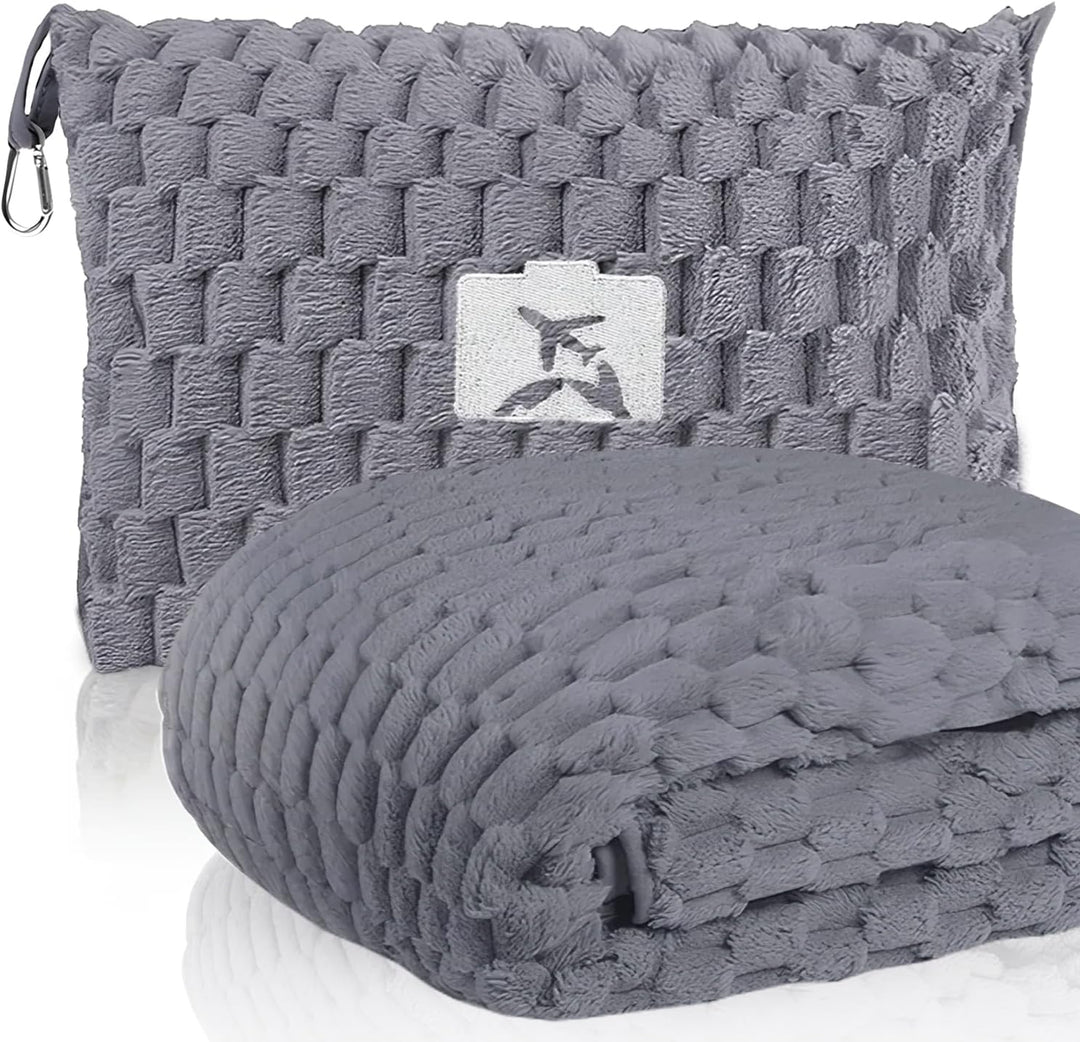 Compact Travel Blanket – Soft Flannel Practical Pillow Foldable for Every Journey 1