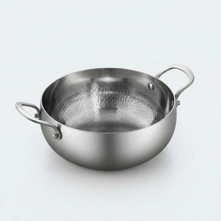 Deep Titanium Roasting Pan – With Integrated Non-Stick Effect and High Walls for Everyday Cooking 1