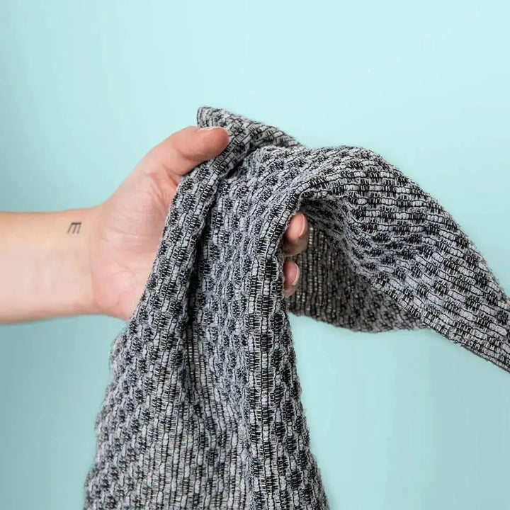Extra Long Exfoliating Cloth – Bamboo Charcoal Fiber for the Shower 2