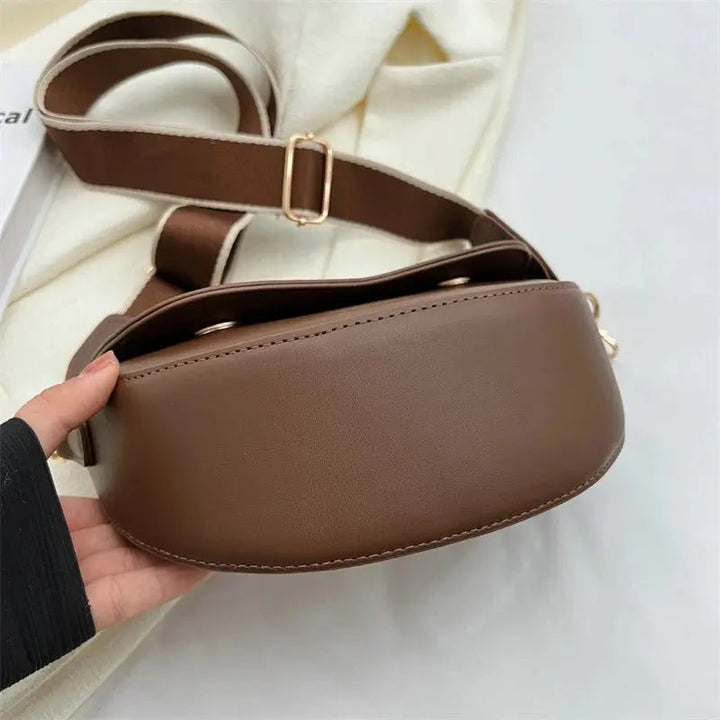 Fashionable Ladies Shoulder Bag – Compact Elegant and Perfect for Every Special Occasion 7