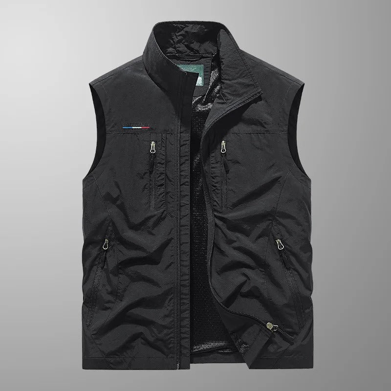 Mens_Cargo_Vest_Breathable_and_Ultra_Functional_2