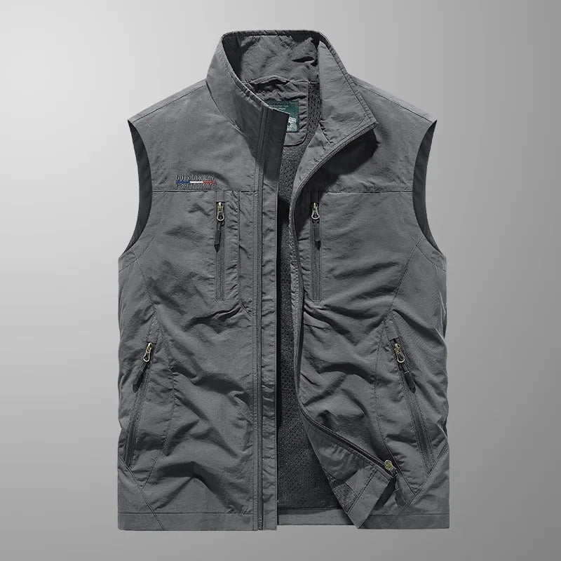 Mens_Cargo_Vest_Breathable_and_Ultra_Functional_3