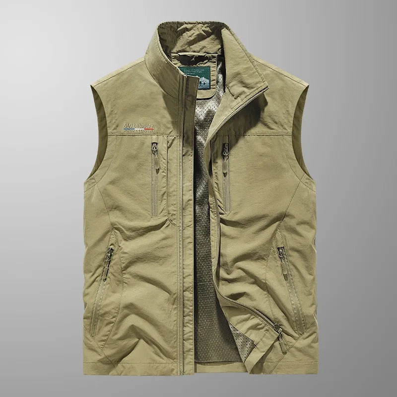 Mens_Cargo_Vest_Breathable_and_Ultra_Functional_4