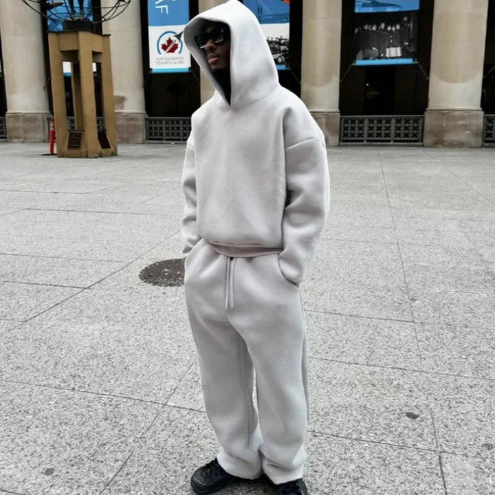 Mens_Hoodie_and_Joggers_Set_Oversized_and_Comfortable_1