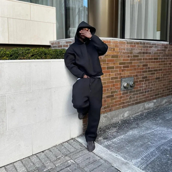 Mens_Hoodie_and_Joggers_Set_Oversized_and_Comfortable_2