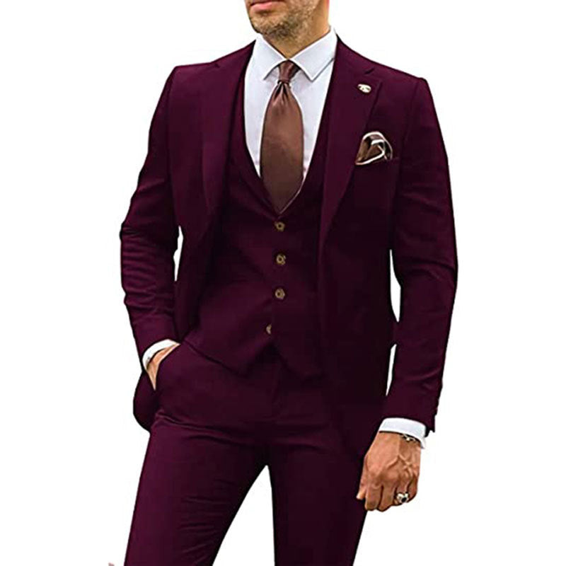 Mens_Modern_Three_piece_Suit_Slim_Fit_and_Sleek_Silhouette_4