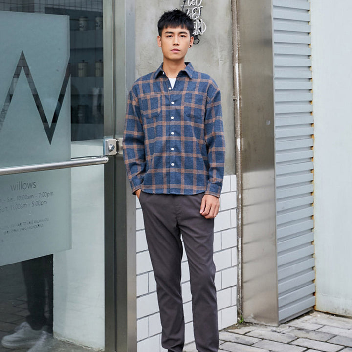Mens_Relaxed_Flannel_Shirt_Checkered_Design_and_Long_Sleeves_5