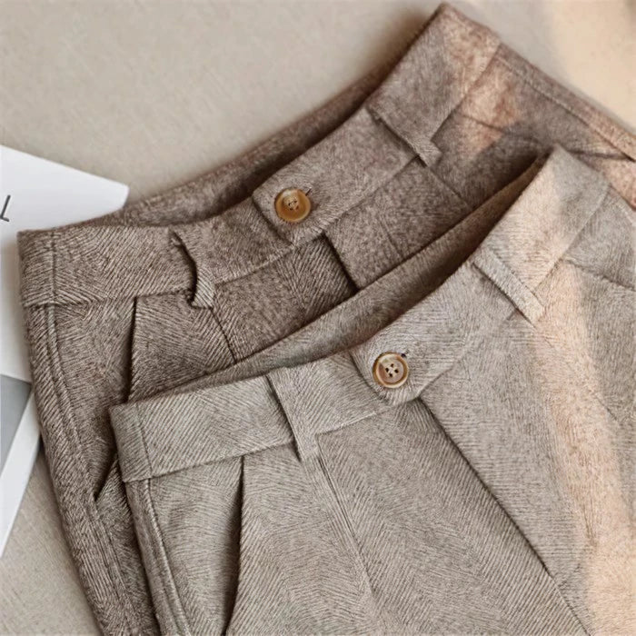 Mens_Relaxed_Pants_Structured_for_Everyday_Wear_2