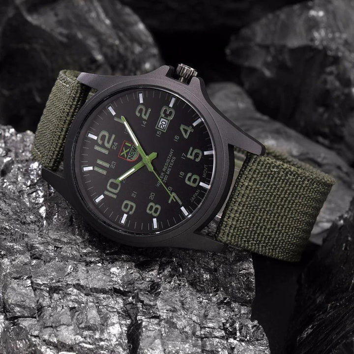 Men's Tactical Military Watch – Robust and Splash-Proof 1