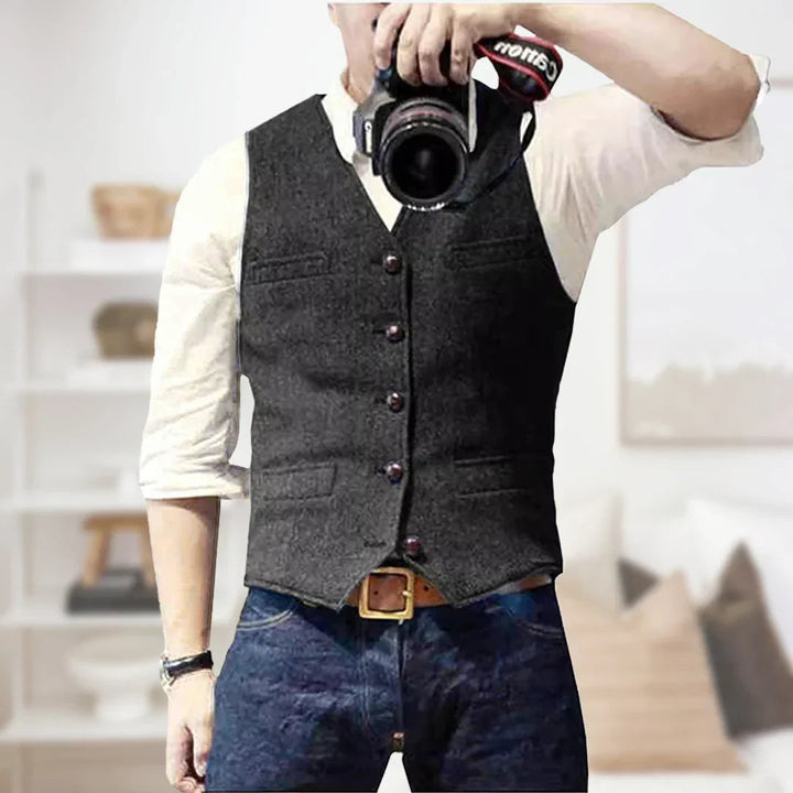 Mens_Tailored_Vest_Classic_Form_Fitting_Style_4