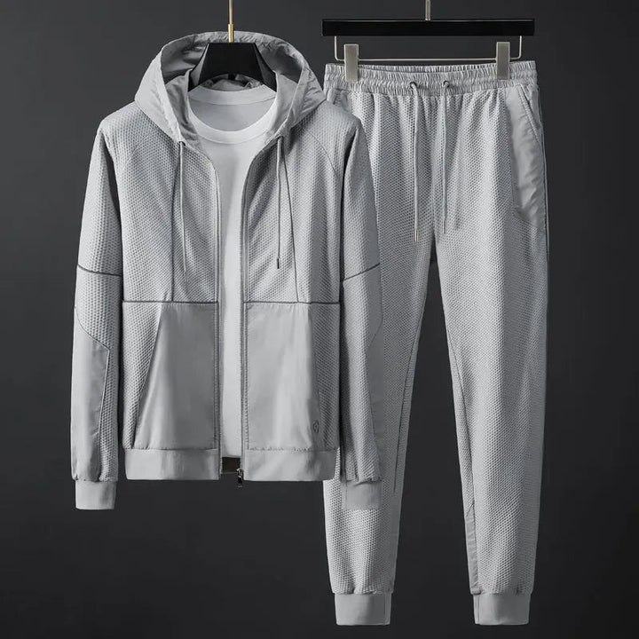Mens_Tracksuit_Set_Comfortable_and_Adaptable_with_Hood_3