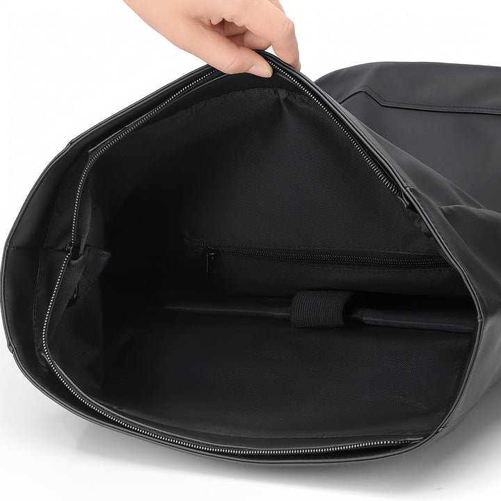 Men's Waterproof Backpack – Laptop Compartment and USB Connection 4