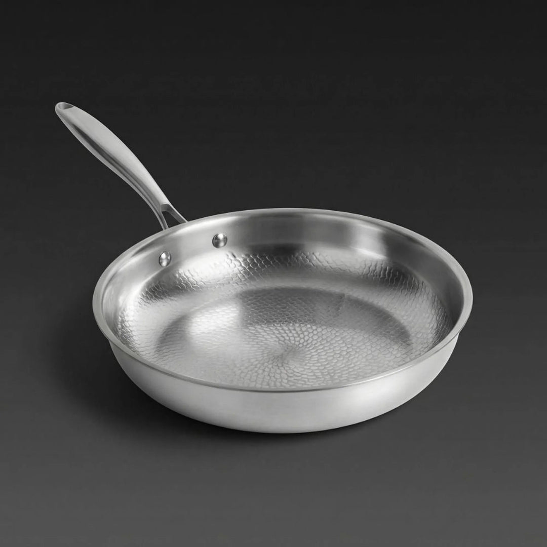 Robust Titanium Frying Pan – For Healthy Frying without Coating and Suitable for All Hob Types 9