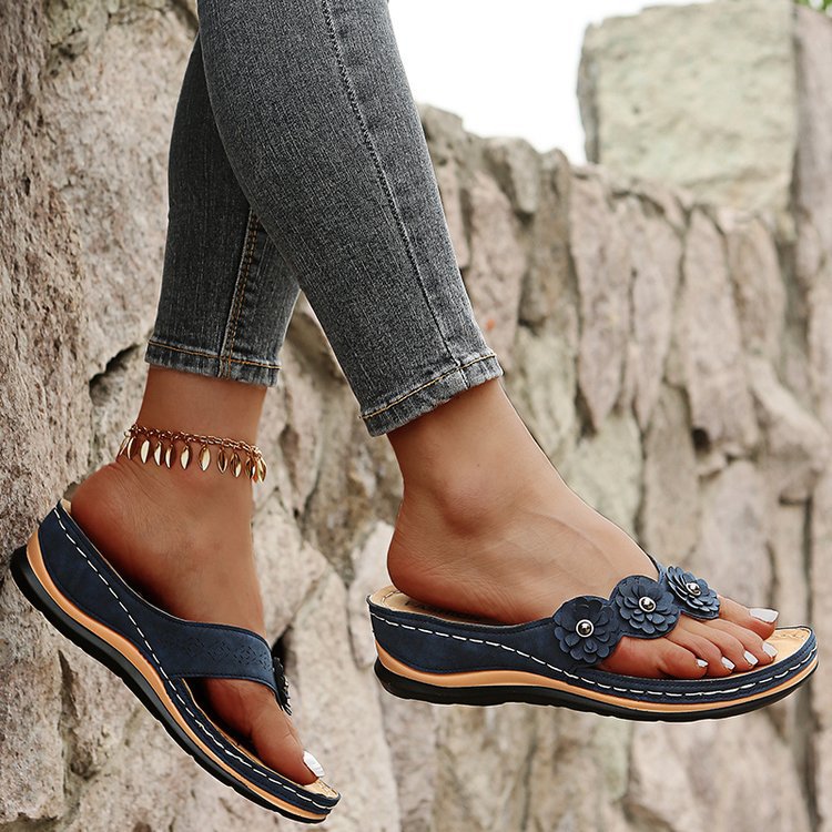 Suede_Wedge_Toe_Post_Sandals_with_Flower_Accents_for_Women_17