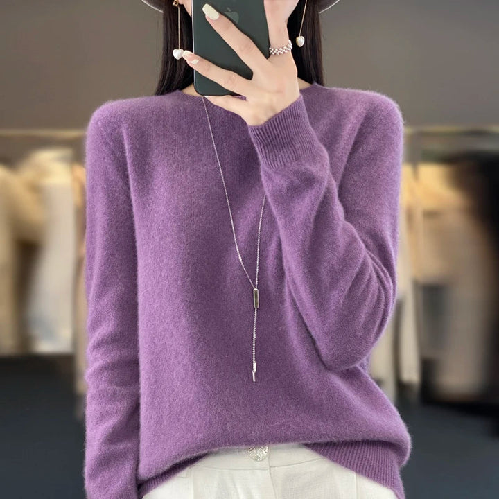 Women_s_Classic_Sweater_With_a_Comfortable_Fit_17
