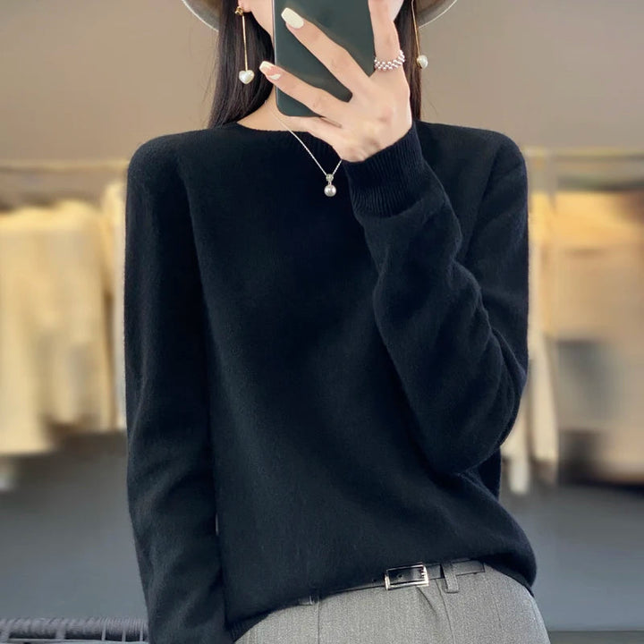 Women_s_Classic_Sweater_With_a_Comfortable_Fit_8