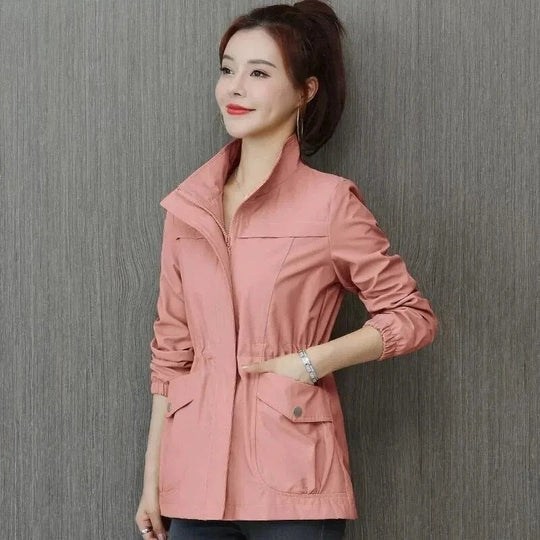 Women_s_Lightweight_Waterproof_Trench_Coat_Classic_Style_and_Belted_Waist_3