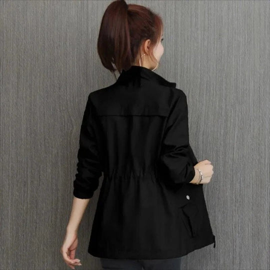 Women_s_Lightweight_Waterproof_Trench_Coat_Classic_Style_and_Belted_Waist_4