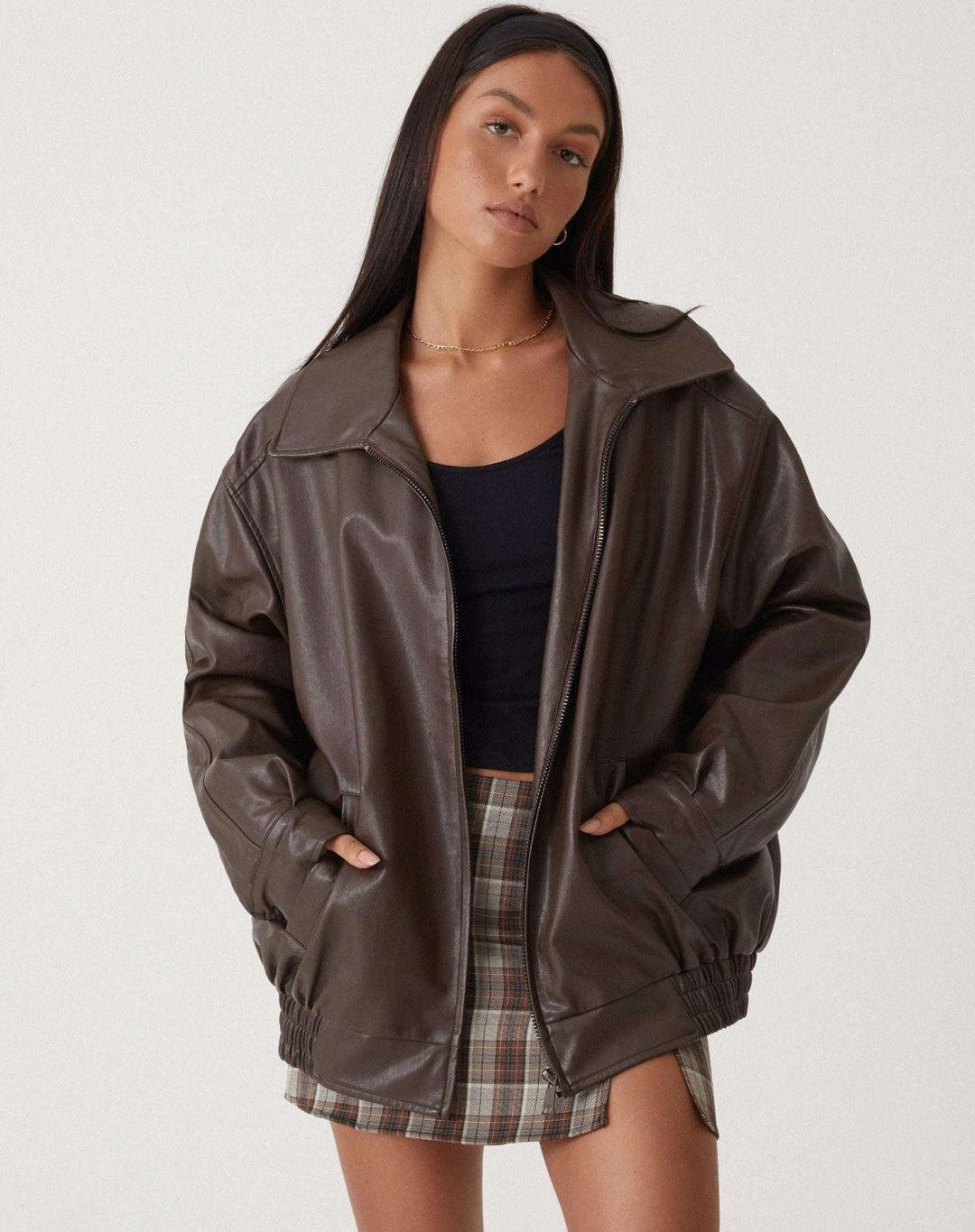 Women_s_Modern_Leather_Jacket_Relaxed_Fit_with_Lapel_Collar_5
