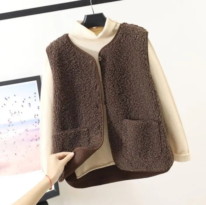 Women_s_Plush_Vest_Soft_with_Warm_Feel_and_Relaxed_Fit_3