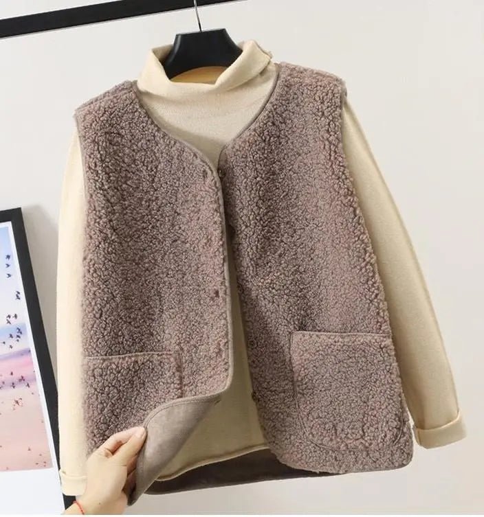 Women_s_Plush_Vest_Soft_with_Warm_Feel_and_Relaxed_Fit_6