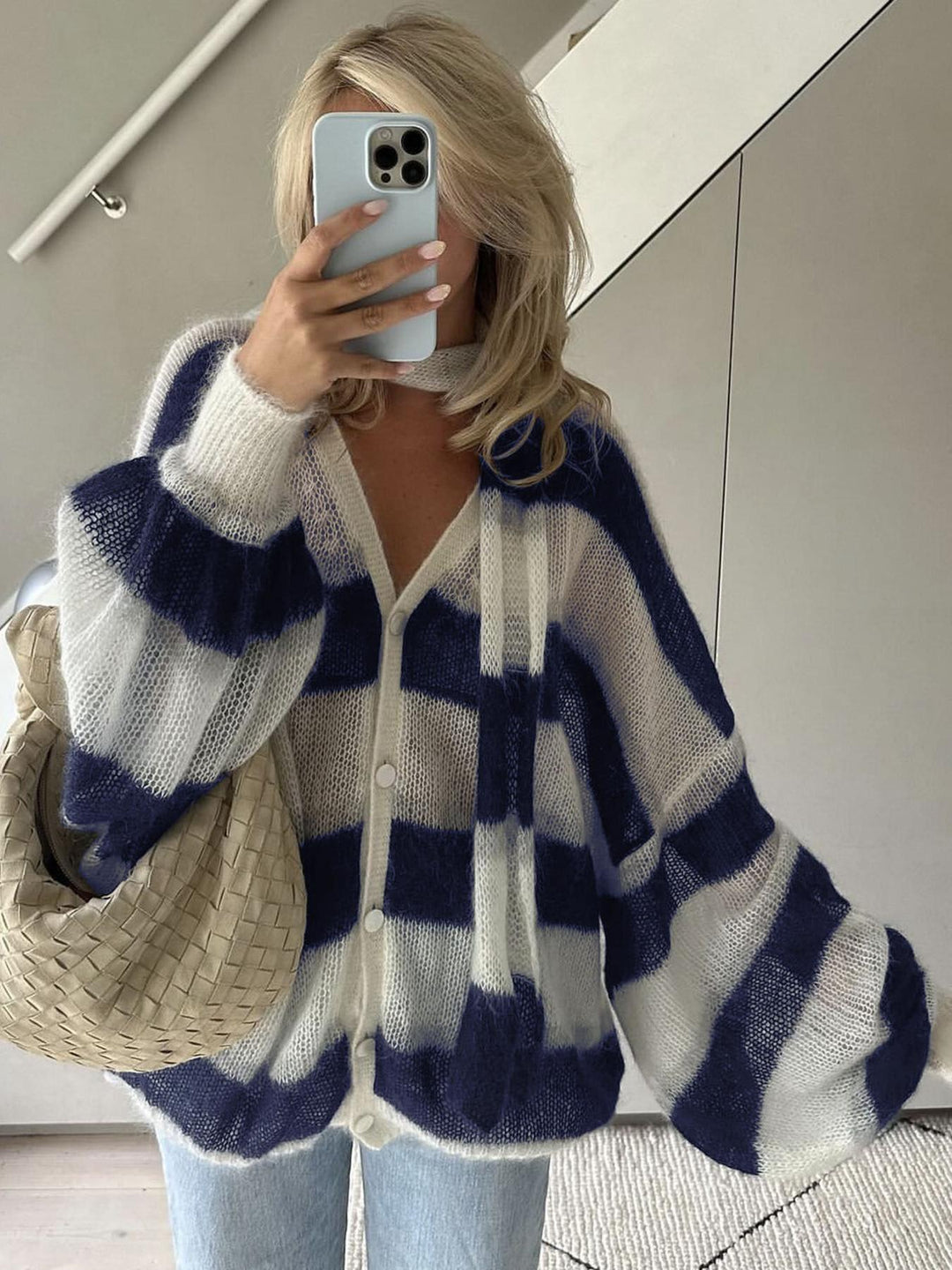 Women_s_Relaxed_Knit_Cardigan_Patterned_for_Daily_Wear_1