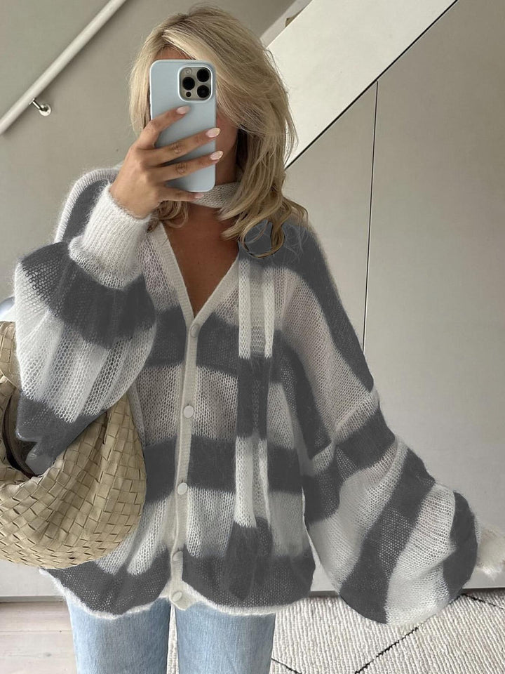 Women_s_Relaxed_Knit_Cardigan_Patterned_for_Daily_Wear_7