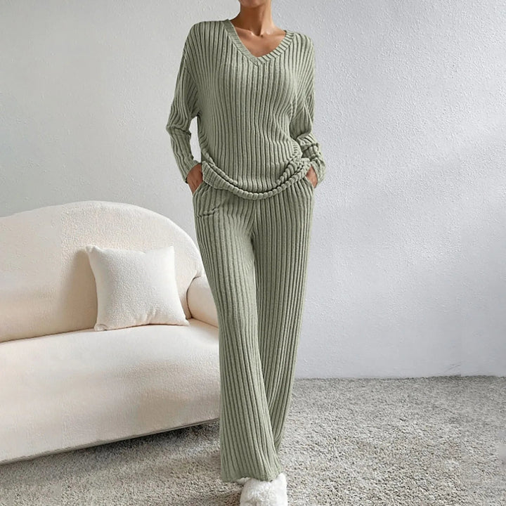 Women_s_Two_piece_Lounge_Set_Soft_Knit_with_Relaxed_Fit_10
