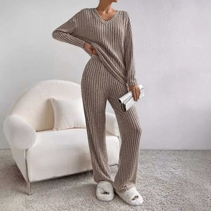Women_s_Two_piece_Lounge_Set_Soft_Knit_with_Relaxed_Fit_14