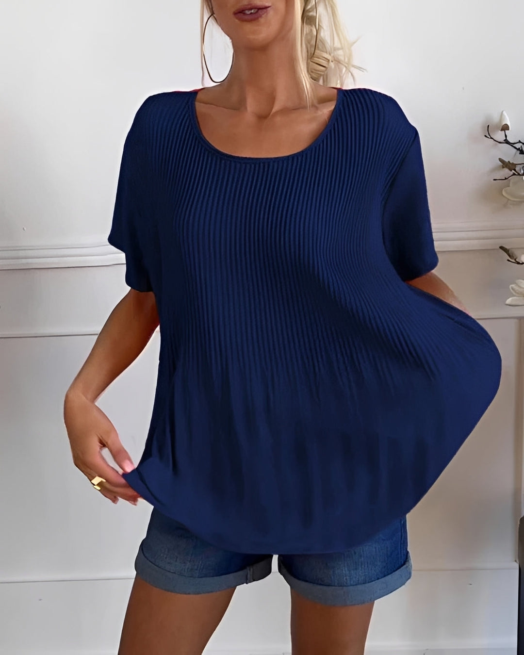 Womens_Elegant_Linen_Oversize_Shirt_Casual_and_Ideal_for_Summer_3