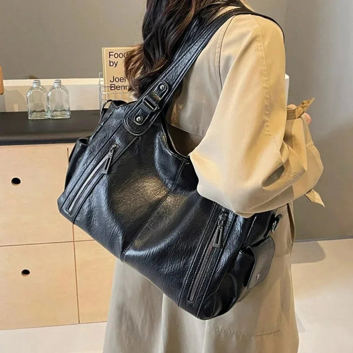 Women's Elegant Shoulder Bag – Slim Design with Striking Color Panel 2