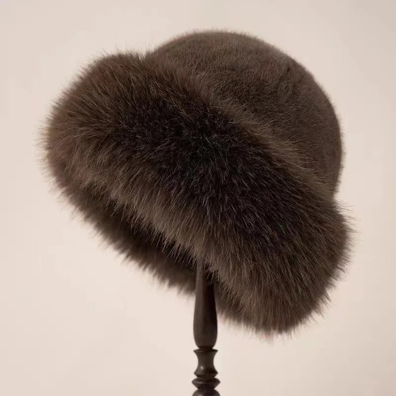 Women's Elegant Winter Fur Hat – Soft Warming and Stylish Protection for the Cold Season 16