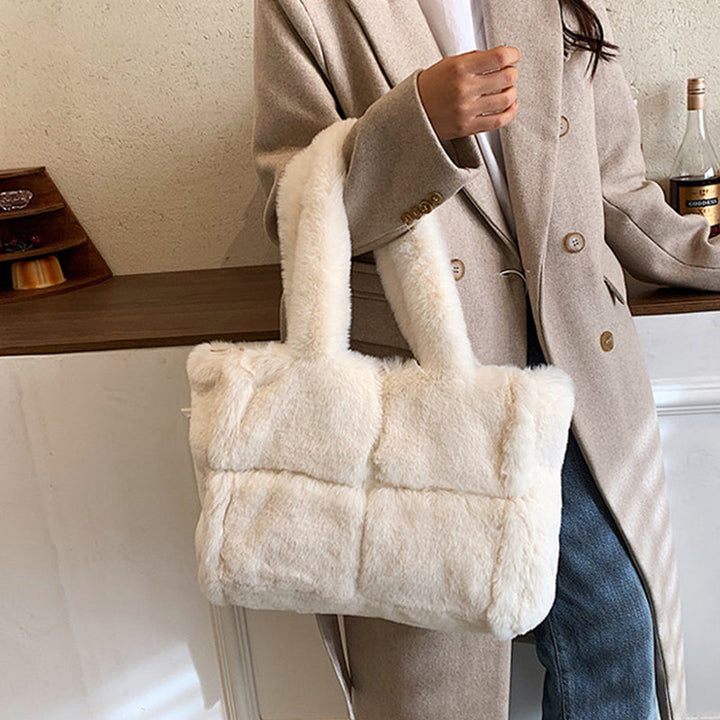 Women's Fluffy Plush Handbag – Comfortable and Wintry Ladies Carryall 2