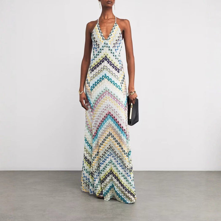 Womens_Graphic_Print_Maxi_Dress_Body_Hugging_Silhouette_2
