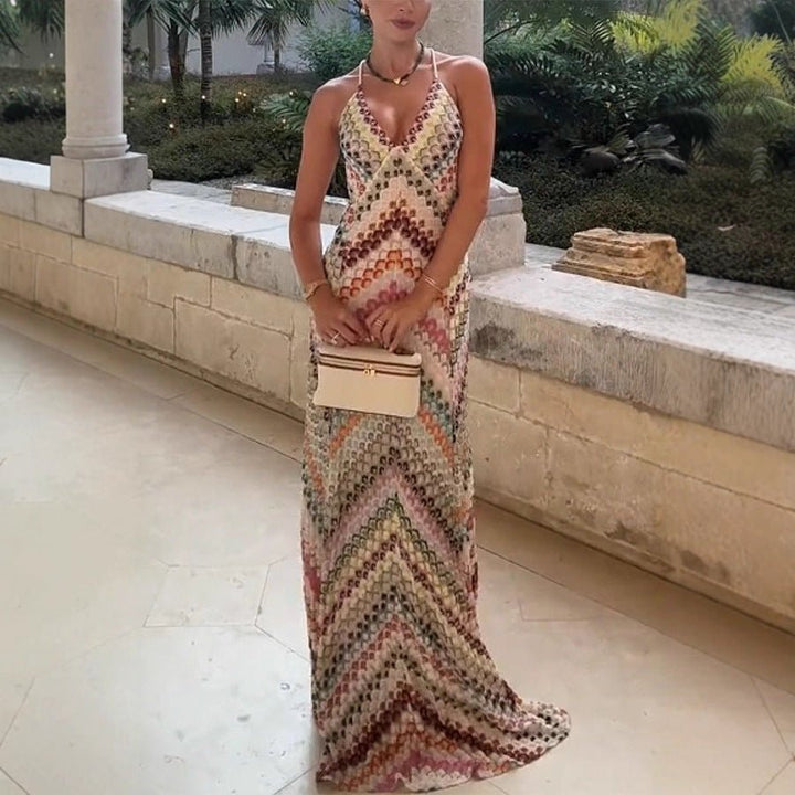 Womens_Graphic_Print_Maxi_Dress_Body_Hugging_Silhouette_3