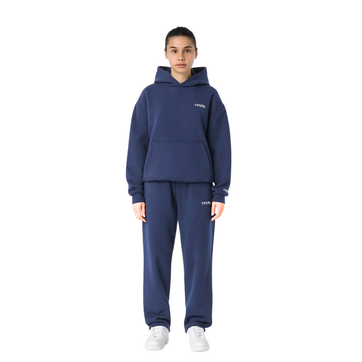 Womens_Jogging_Suit_Set_Comfortable_Modern_Style_4