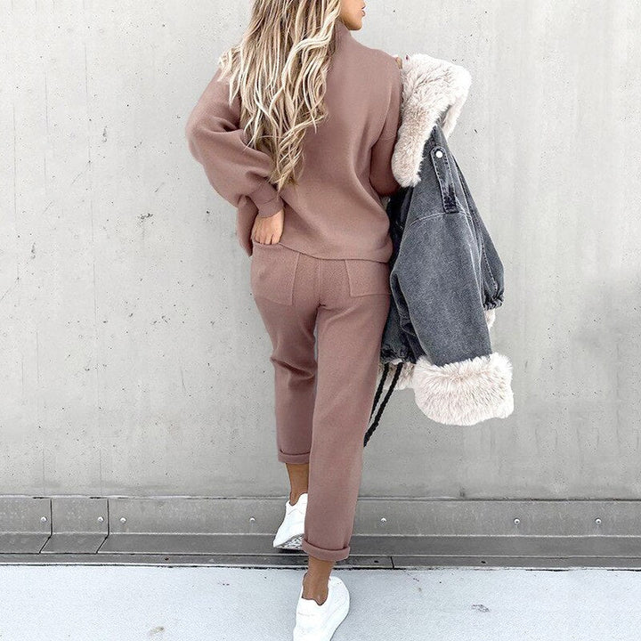 Womens_Leisure_Set_Pure_Comfort_and_Contemporary_Appeal_10