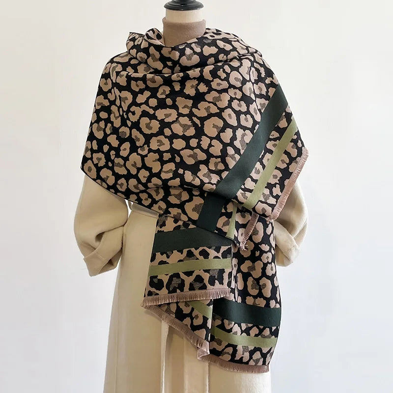 Women's Luxurious Cashmere Reversible Scarf – Warm and Stylish for Winter Wear 5