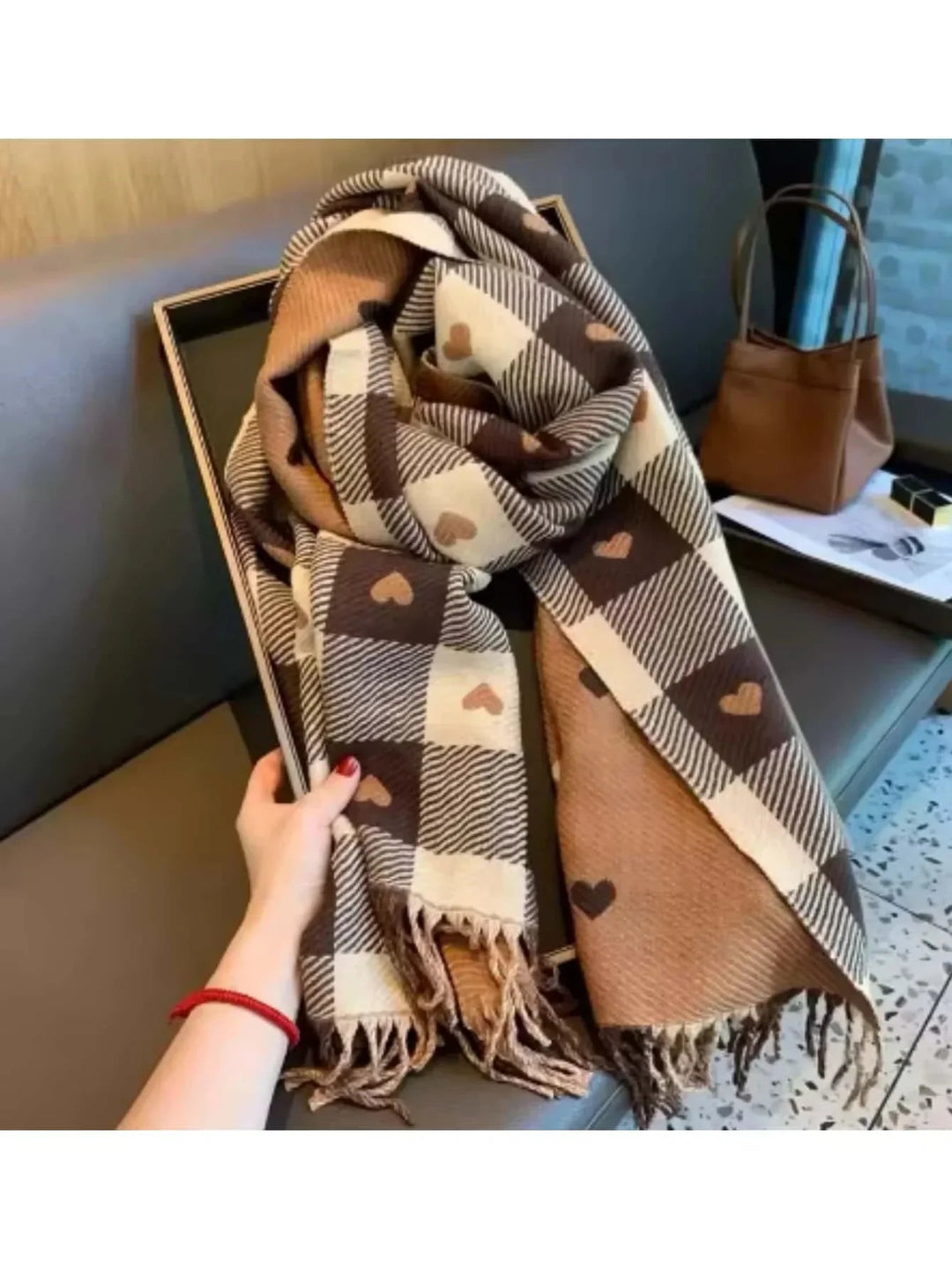 Women's Noble Scarf – Crafted from Wool-Cashmere Mix with Charming Heart-Plaid Pattern 4
