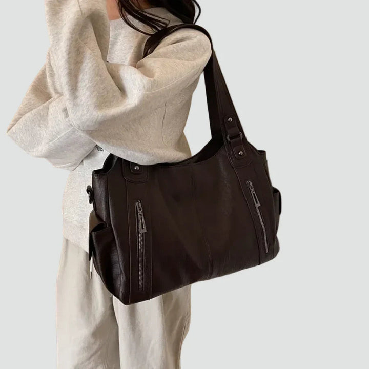 Women's Practical Shoulder Bag – With Noble Leather Optic and Much Storage Space 1
