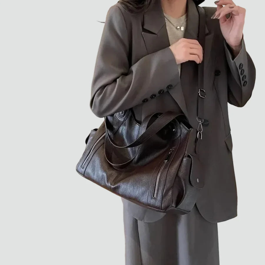 Women's Practical Shoulder Bag – With Noble Leather Optic and Much Storage Space 2