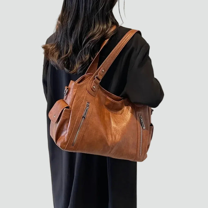 Women's Practical Shoulder Bag – With Noble Leather Optic and Much Storage Space 6