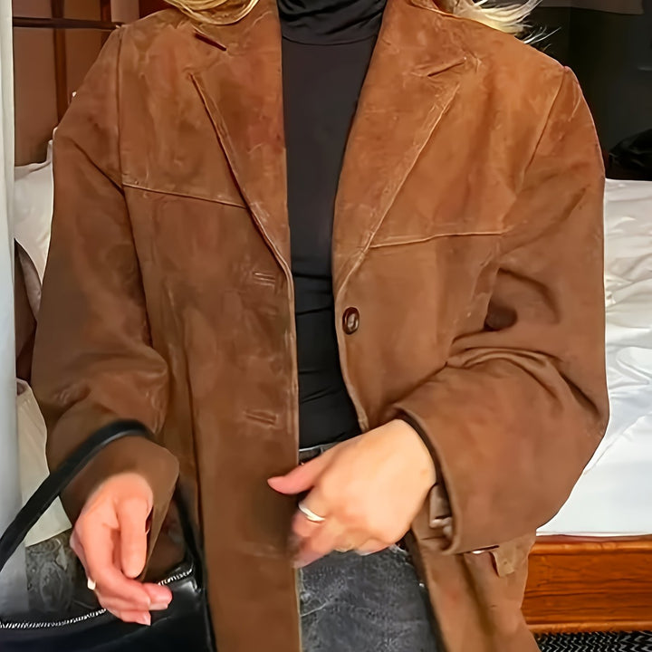 Womens_Relaxed_Blazer_Lapel_Collar_and_Button_Placket_1