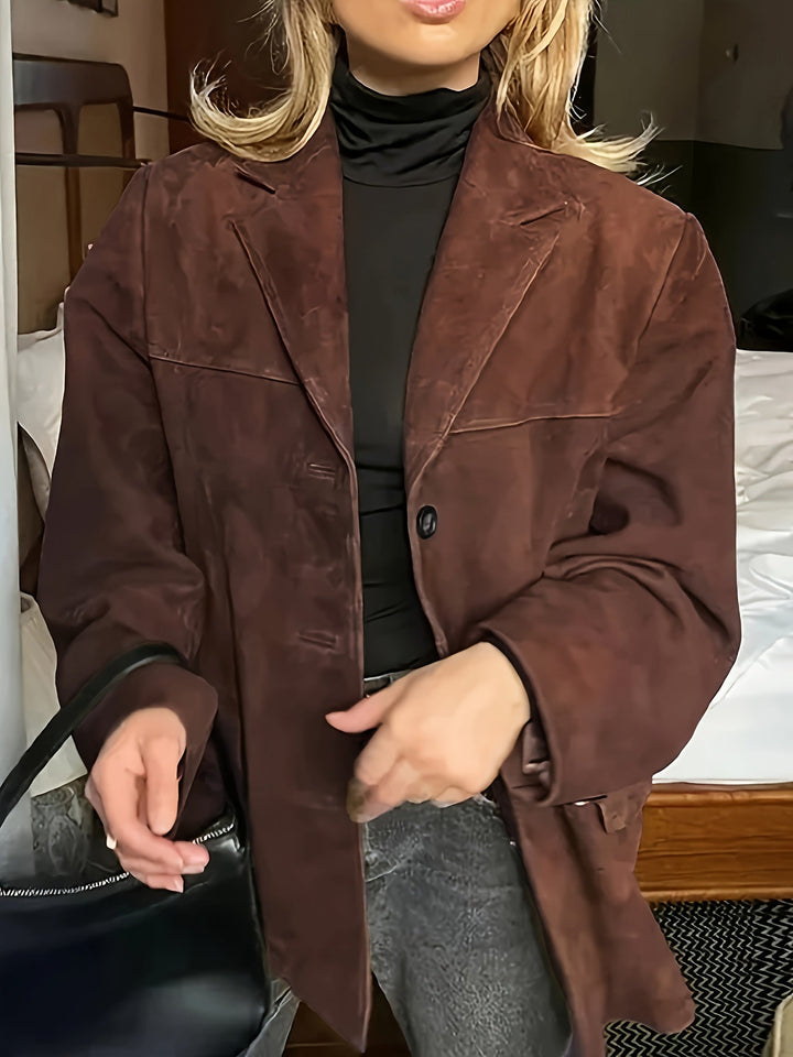 Womens_Relaxed_Blazer_Lapel_Collar_and_Button_Placket_4