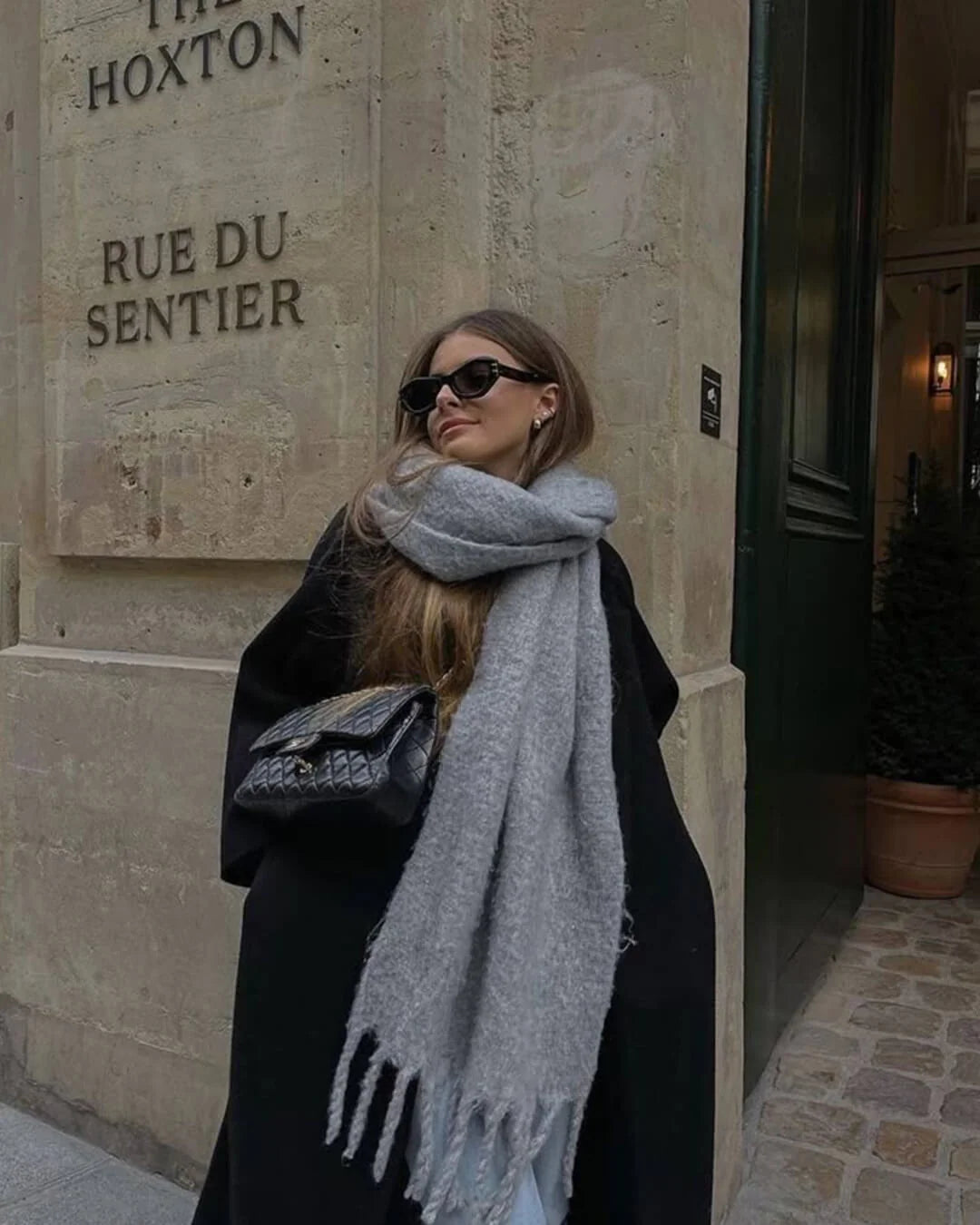 Women's Soft Winter Scarf – Generously Cut with Fringes and Pleasantly Warm 2