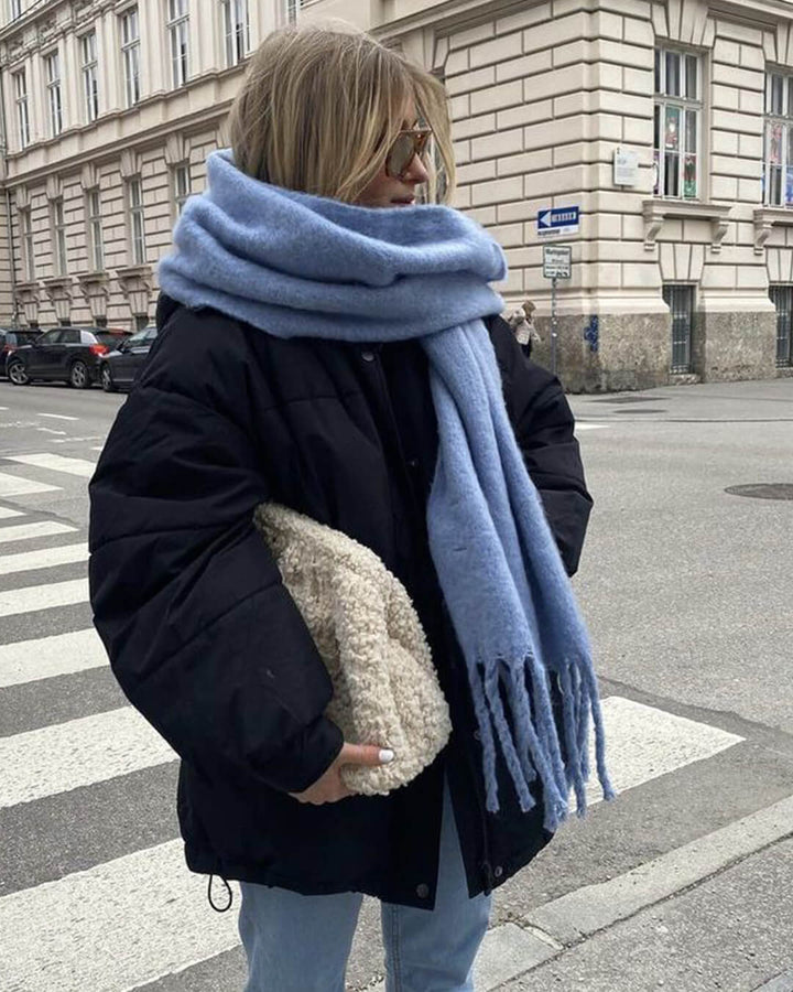 Women's Soft Winter Scarf – Generously Cut with Fringes and Pleasantly Warm 3