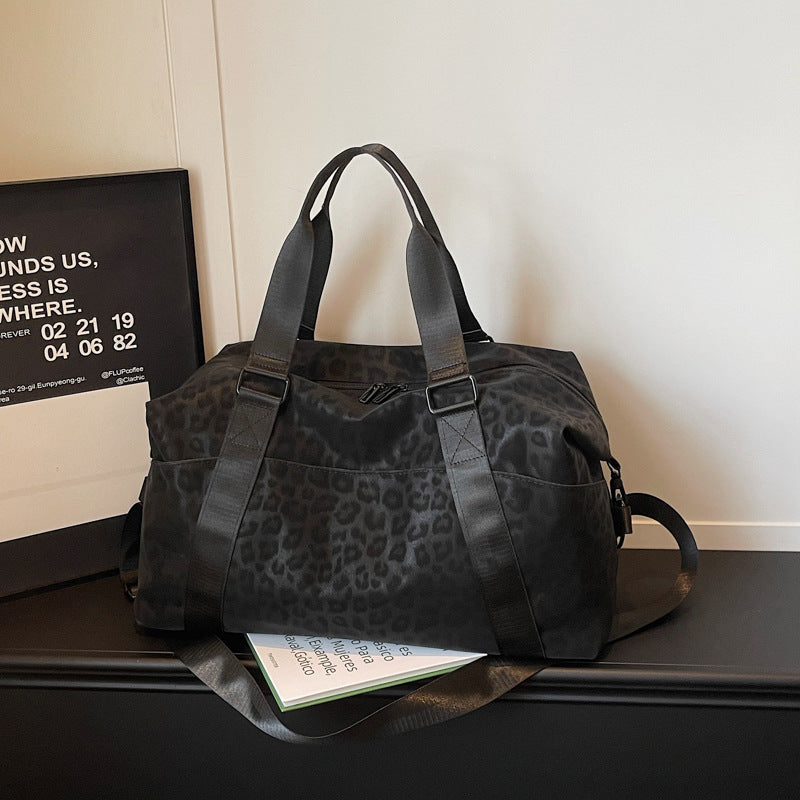 Women's Sporty Travel Bag – Structured Upper Material 7