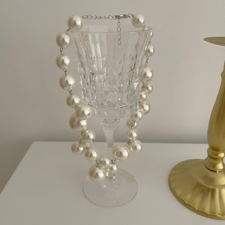 Women's Striking Statement Pearl Necklace – Bold Fashionable Appearance 6